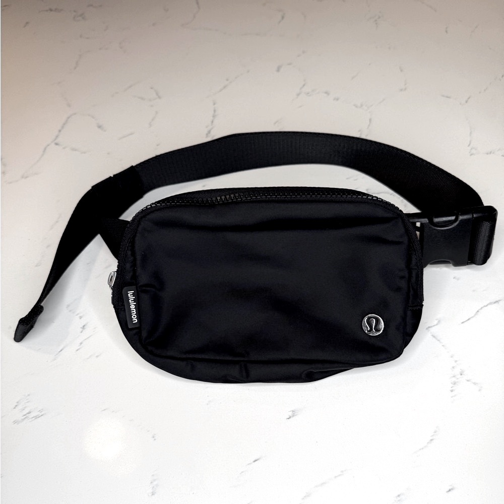 lululemon athletica Black Belt Bag